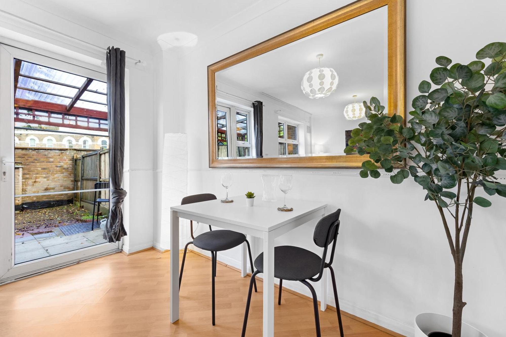 Cozylease 3-bed Canary Wharf Retreat,near Lcy Сasa de vacaciones